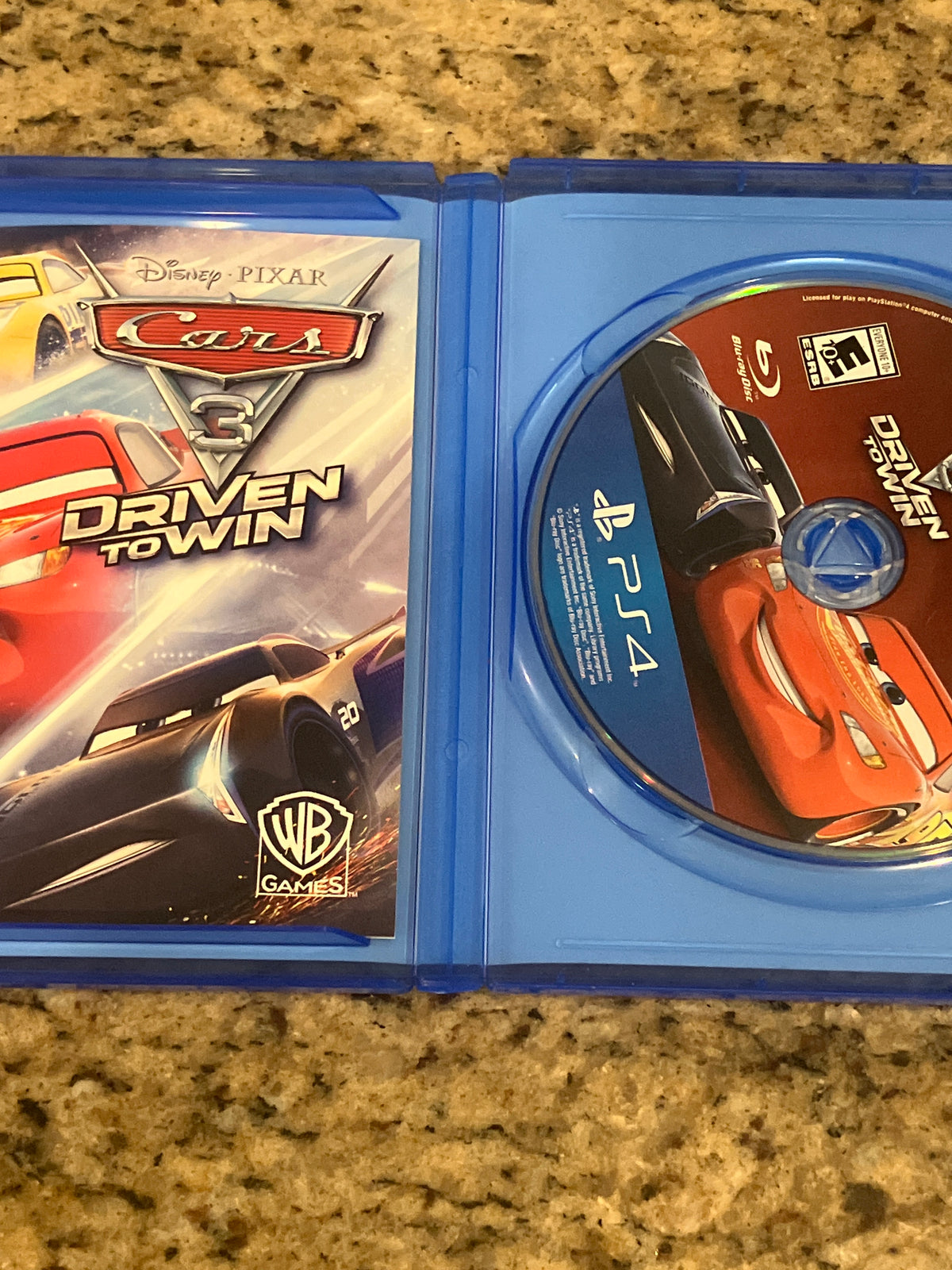 Cars 3 - Driven to Win (PS4)