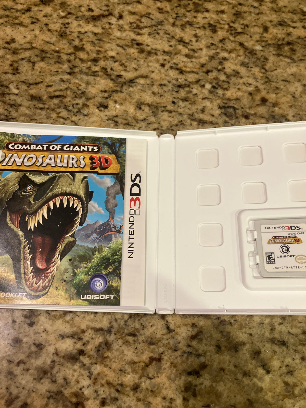 Combat of Giants - Dinosaurs 3D (3DS)