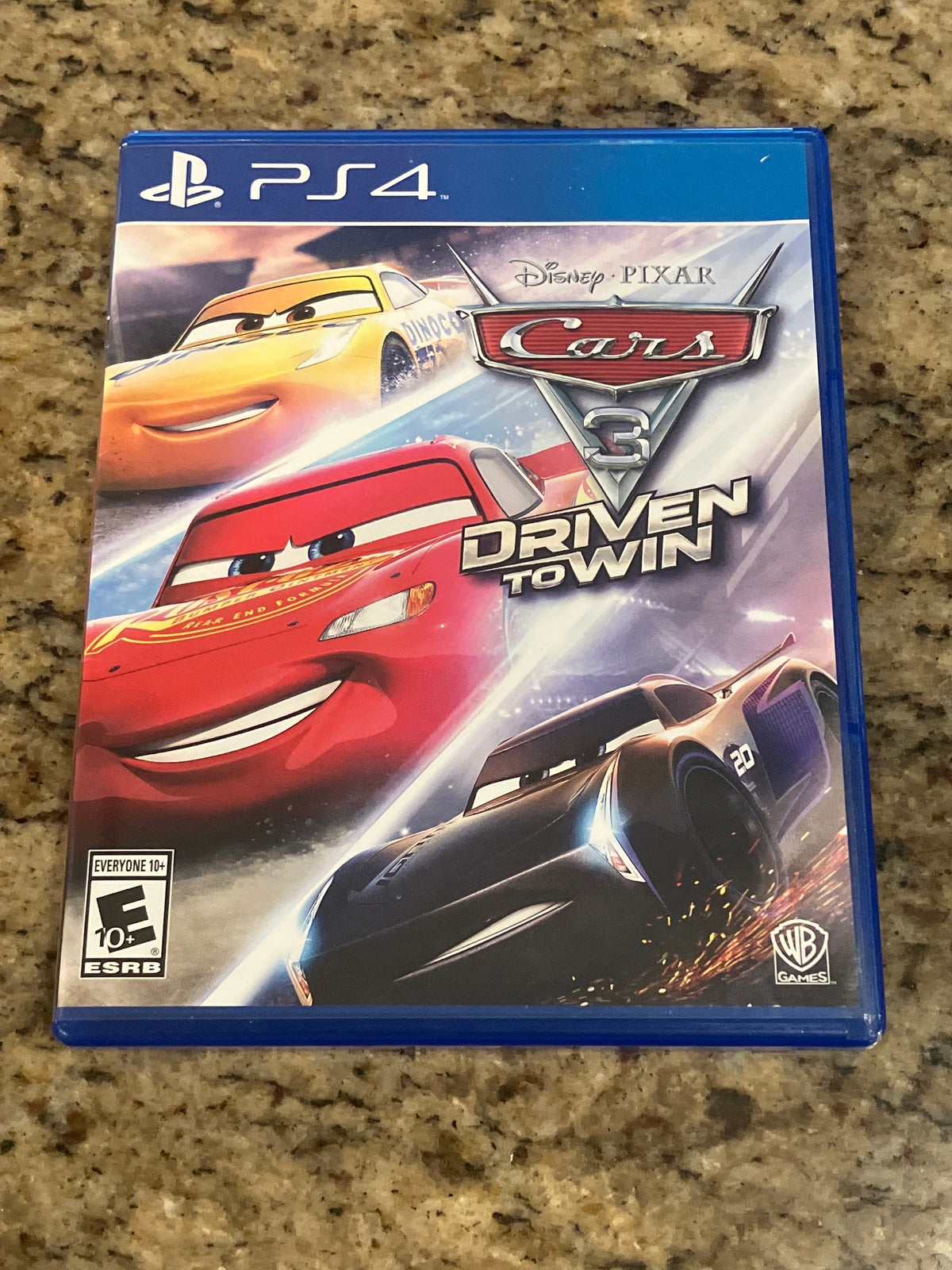 Cars 3 - Driven to Win (PS4)