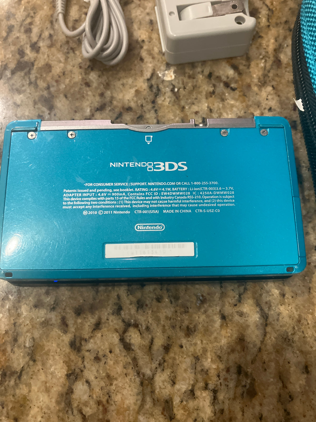 Nintendo 3DS Aqua Blue w/ case