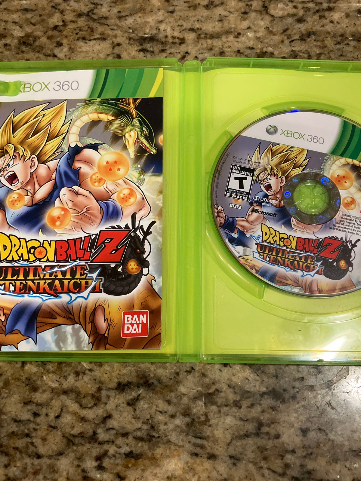 Dragonball Z Ultimate Tenkaichi (XBox 360)